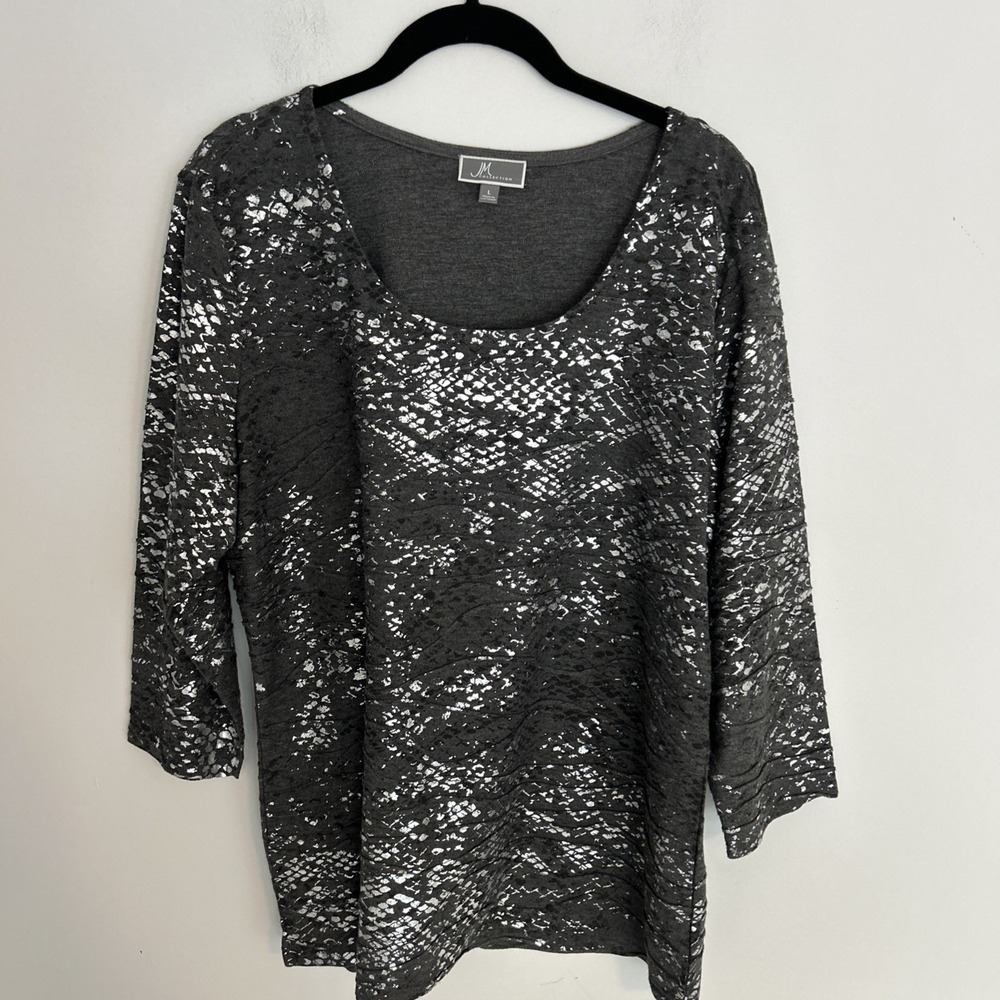 JM Collection Sz L Charcoal Gray‎ Metallic Texture Snake Print 3/4 Sleeves Top